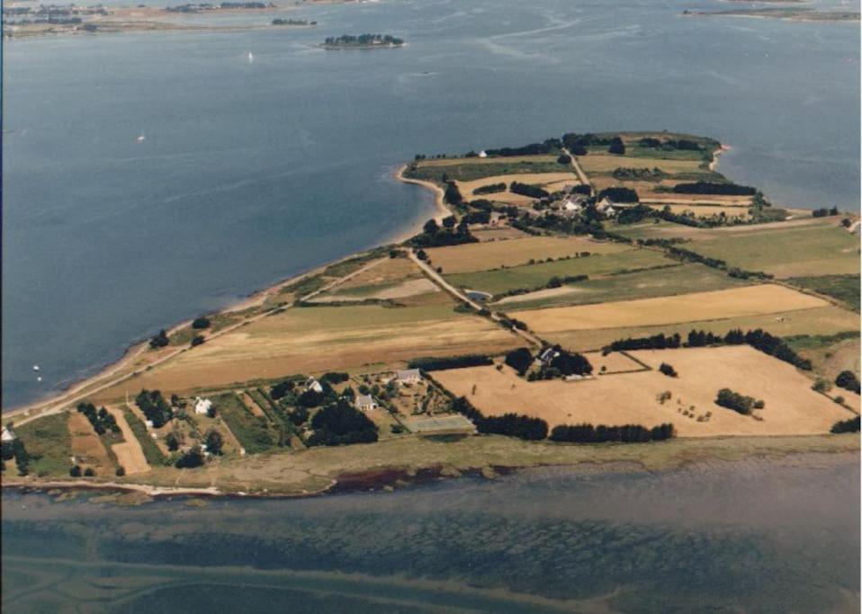 Meuble Sur L'Ile De Tascon A 300 M De La Plage Saint-Armel Esterno foto
